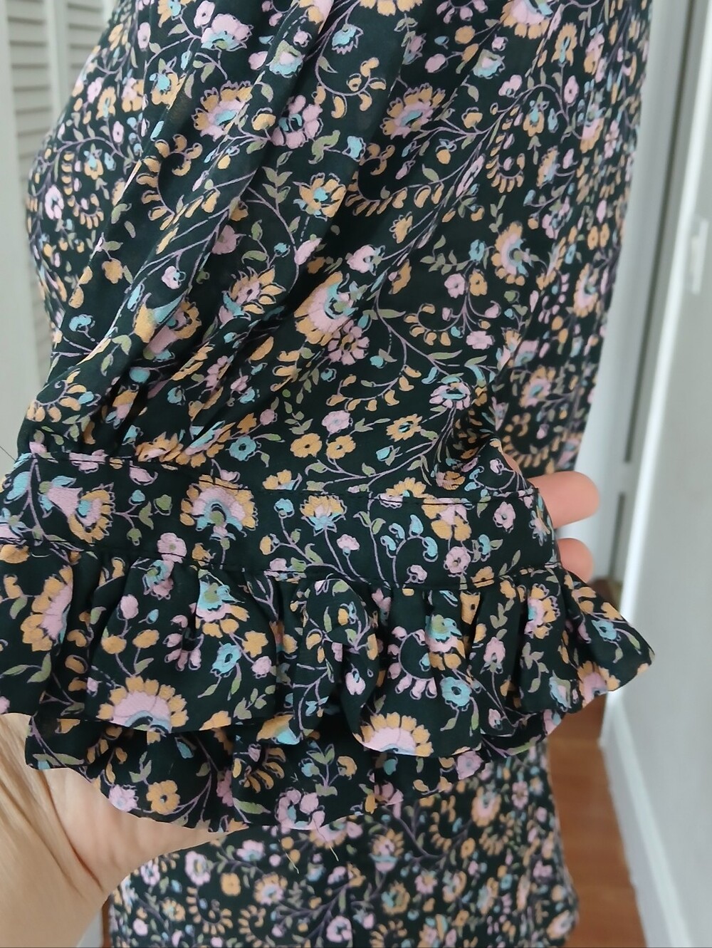 Selkie the Bistro Blouse‎ in Spirit Floral Button Up Top - Picture 6 of 15